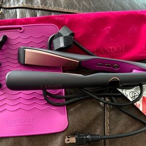 Black and Pink Hair Straightener